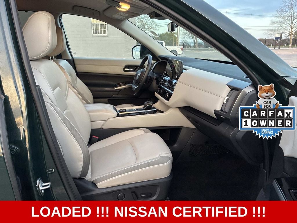 2023 Nissan Pathfinder SL