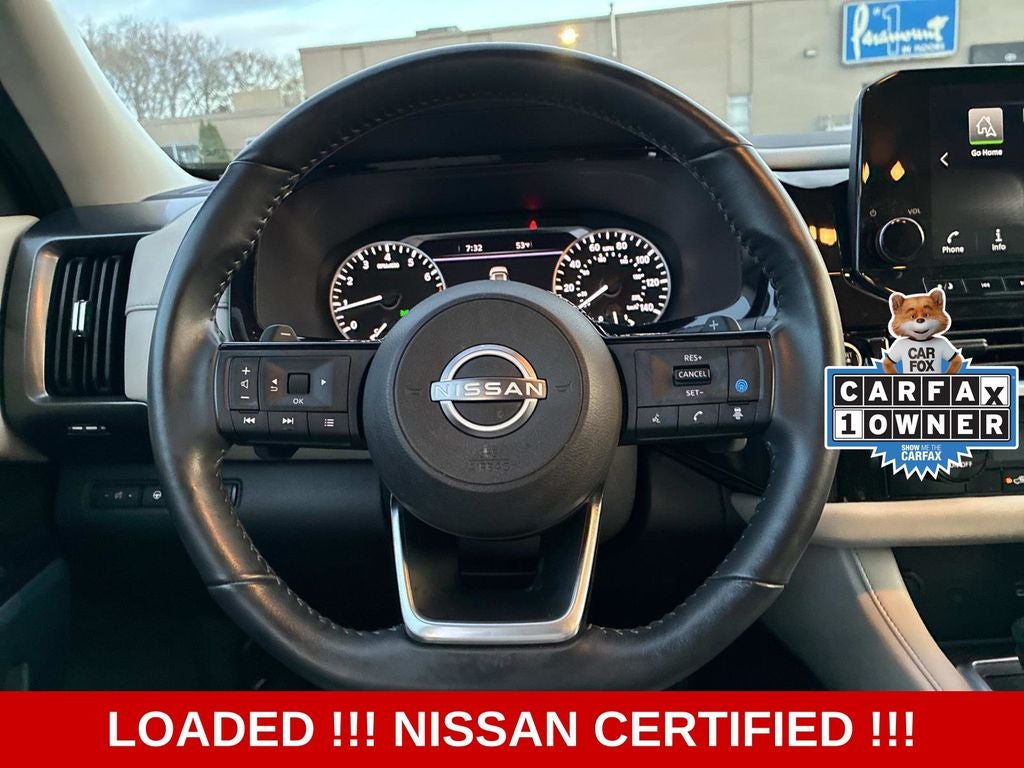 2023 Nissan Pathfinder SL