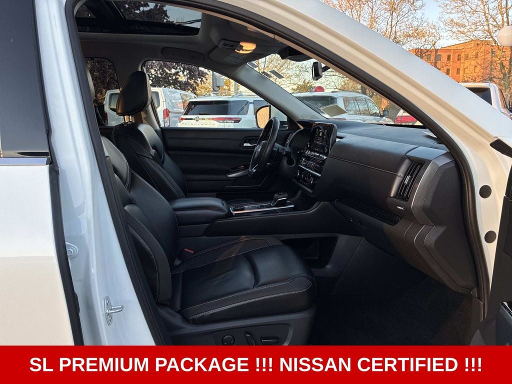 2023 Nissan Pathfinder SL