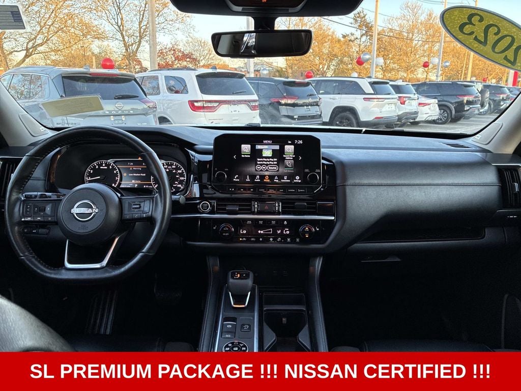 2023 Nissan Pathfinder SL
