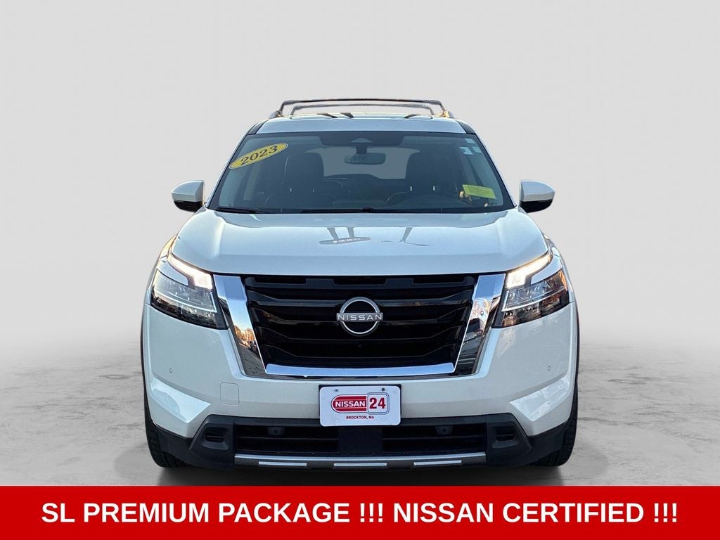 2023 Nissan Pathfinder SL