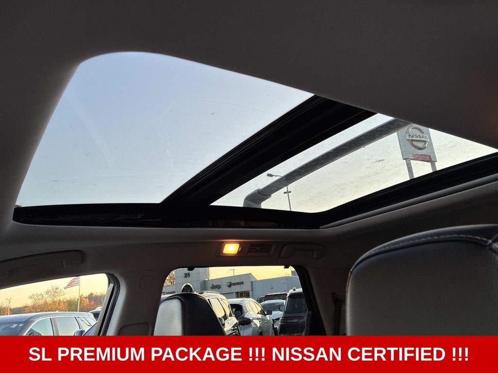 2023 Nissan Pathfinder SL