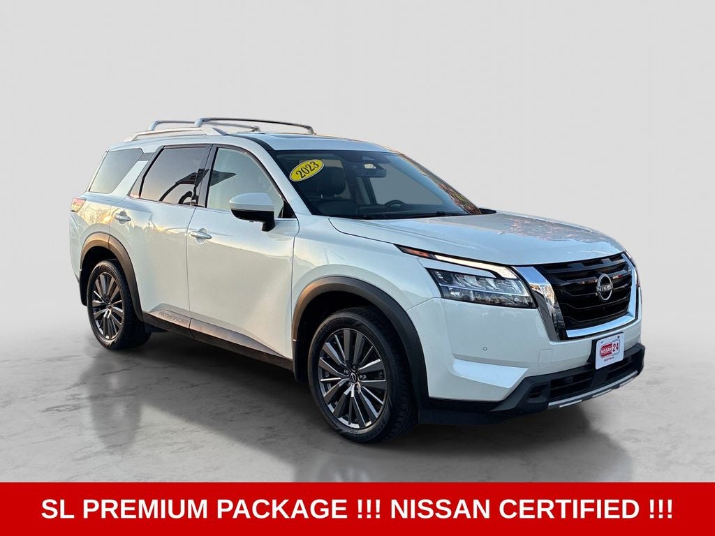 2023 Nissan Pathfinder SL