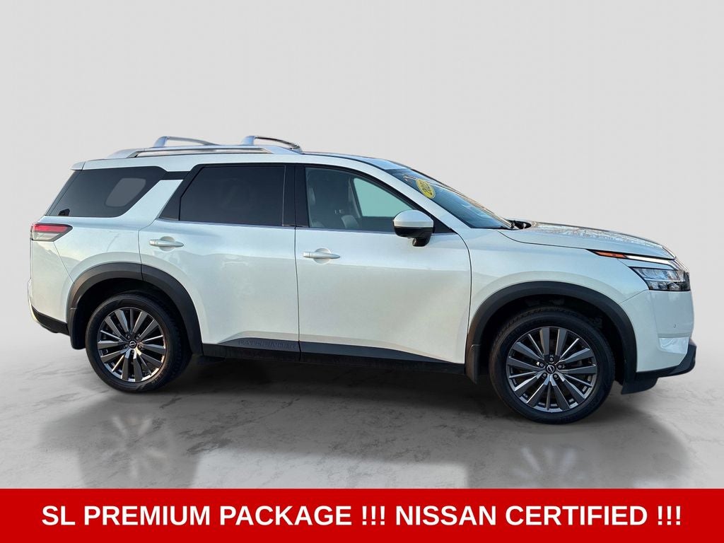 2023 Nissan Pathfinder SL