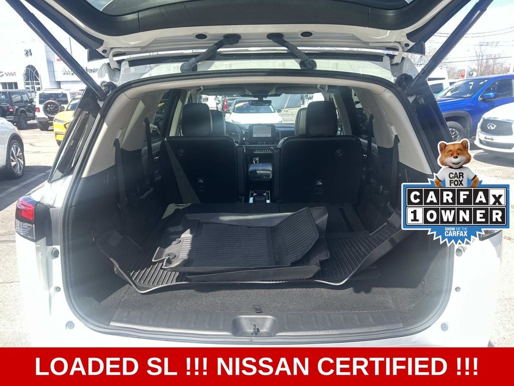 2023 Nissan Pathfinder SL