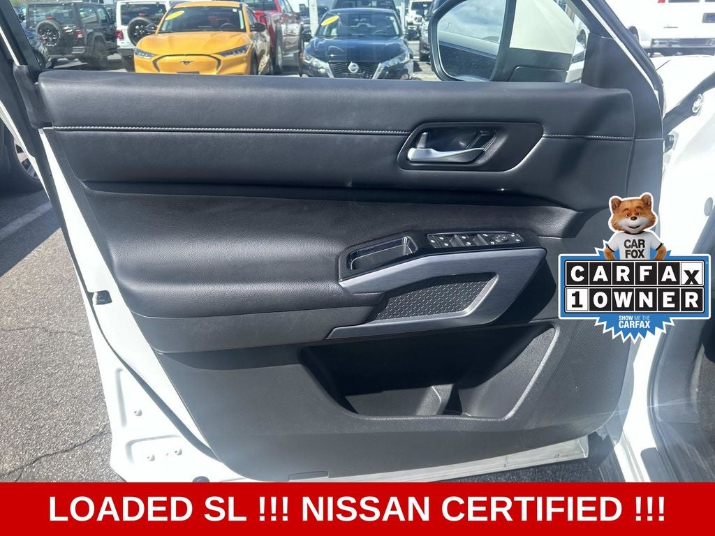 2023 Nissan Pathfinder SL