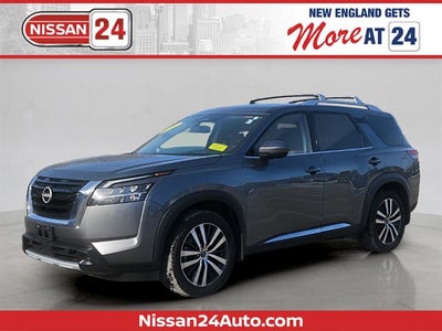 2022 Nissan Pathfinder Platinum