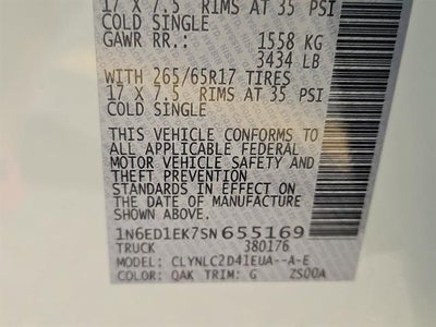 2025 Nissan Frontier SV