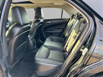 2016 Chrysler 300 Limited