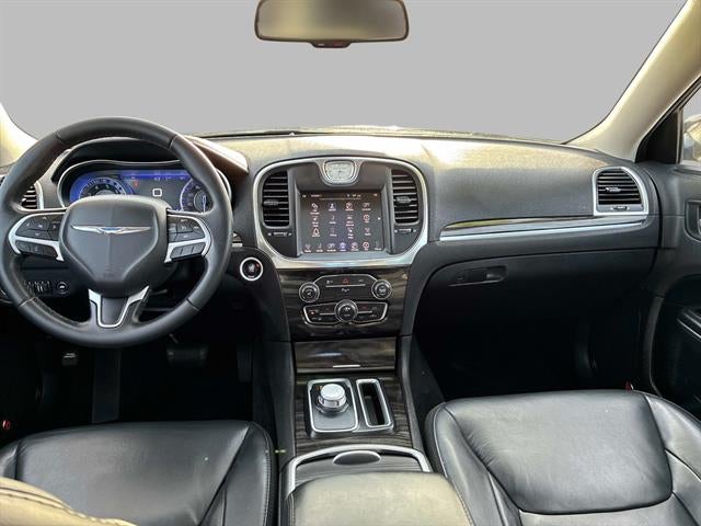 2016 Chrysler 300 Limited