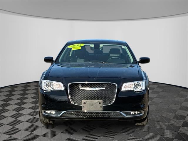 2016 Chrysler 300 Limited