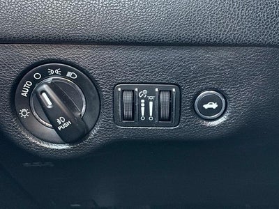 2016 Chrysler 300 Limited