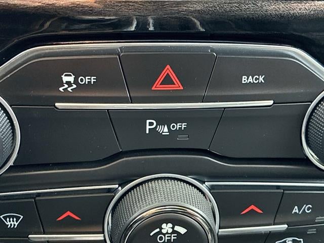 2016 Chrysler 300 Limited