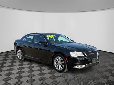 2016 Chrysler 300 Limited