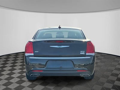 2016 Chrysler 300 Limited
