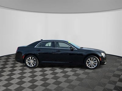 2016 Chrysler 300 Limited
