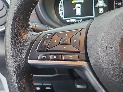 2022 Nissan Kicks SR