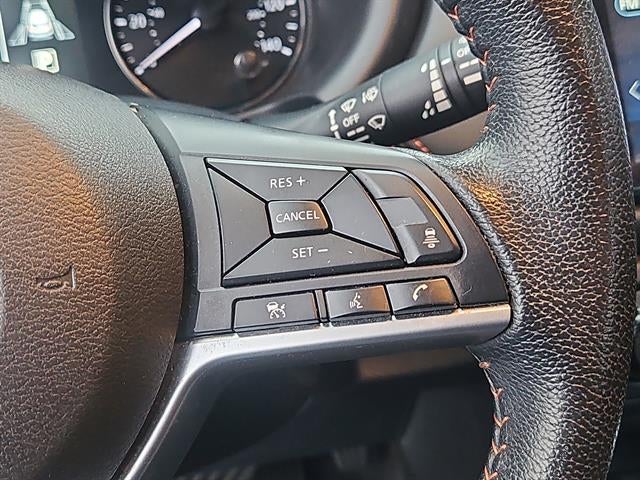 2022 Nissan Kicks SR