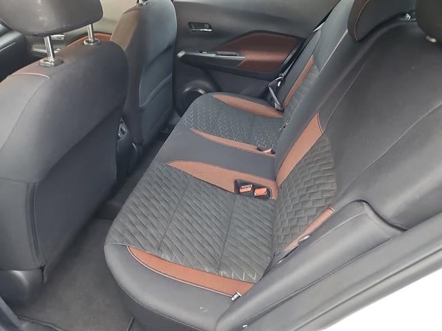 2022 Nissan Kicks SR