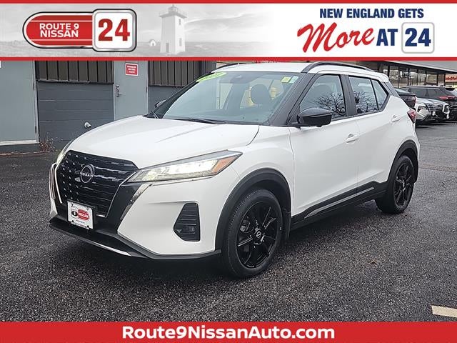 2022 Nissan Kicks SR