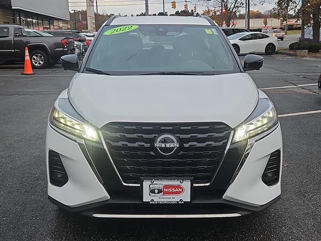 2022 Nissan Kicks SR