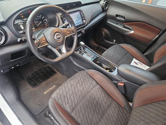 2022 Nissan Kicks SR
