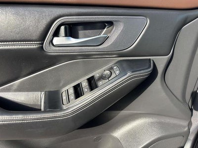 2023 Nissan Rogue AWD SV Premium