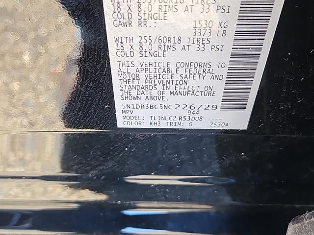 2022 Nissan Pathfinder SV