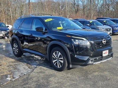 2022 Nissan Pathfinder SL