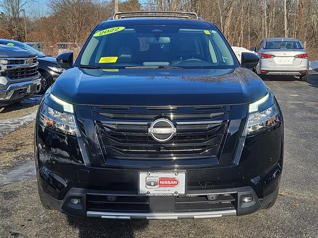 2022 Nissan Pathfinder SL