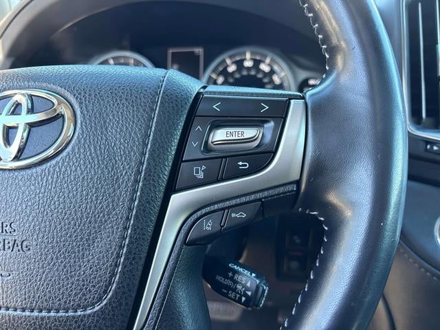 2019 Toyota Land Cruiser Base