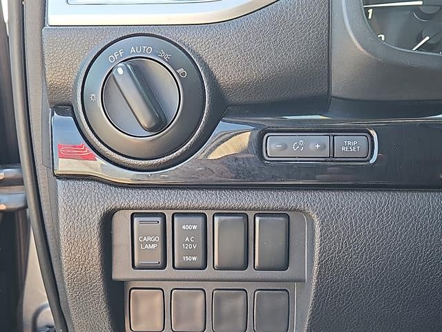 2021 Nissan Titan SV