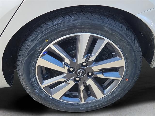 2023 Nissan Versa SV