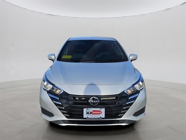 2023 Nissan Versa SV