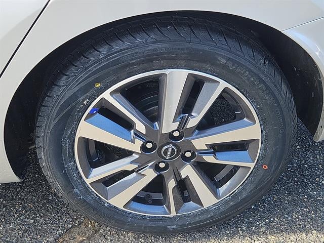 2023 Nissan Versa SV