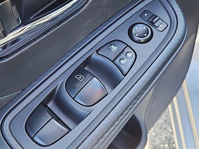 2023 Nissan Versa SV