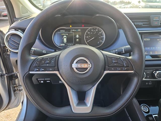 2023 Nissan Versa SV