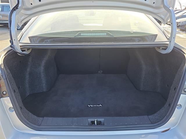 2023 Nissan Versa SV