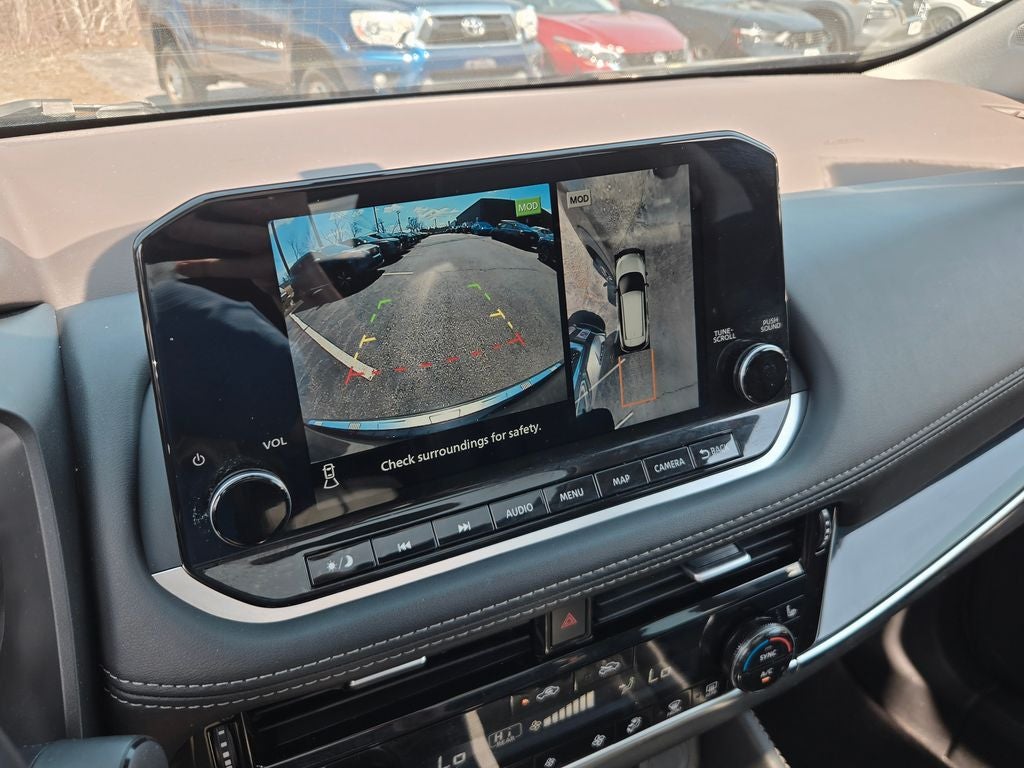 2023 Nissan Rogue SL