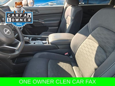 2024 Nissan Pathfinder SV