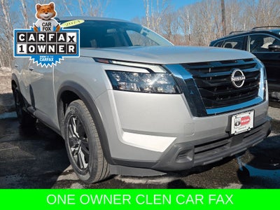 2024 Nissan Pathfinder SV