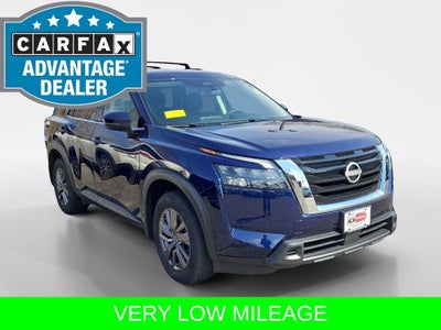 2023 Nissan Pathfinder SV