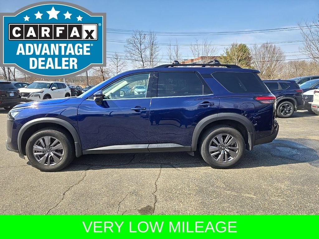 2023 Nissan Pathfinder SV