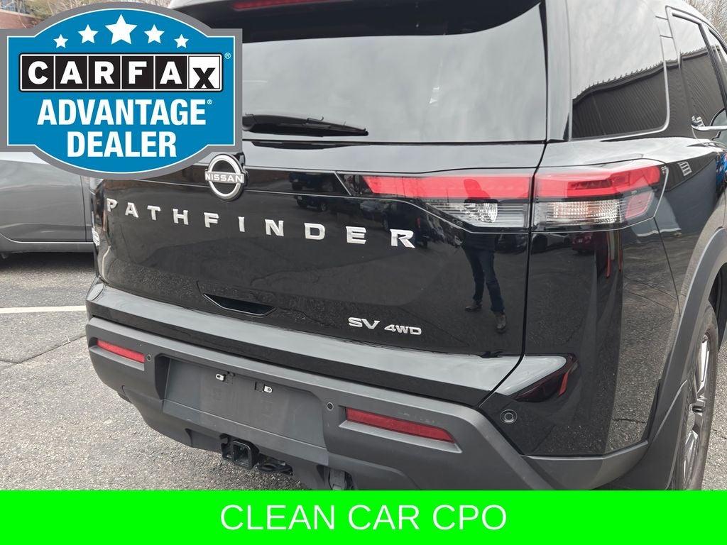 2023 Nissan Pathfinder SV
