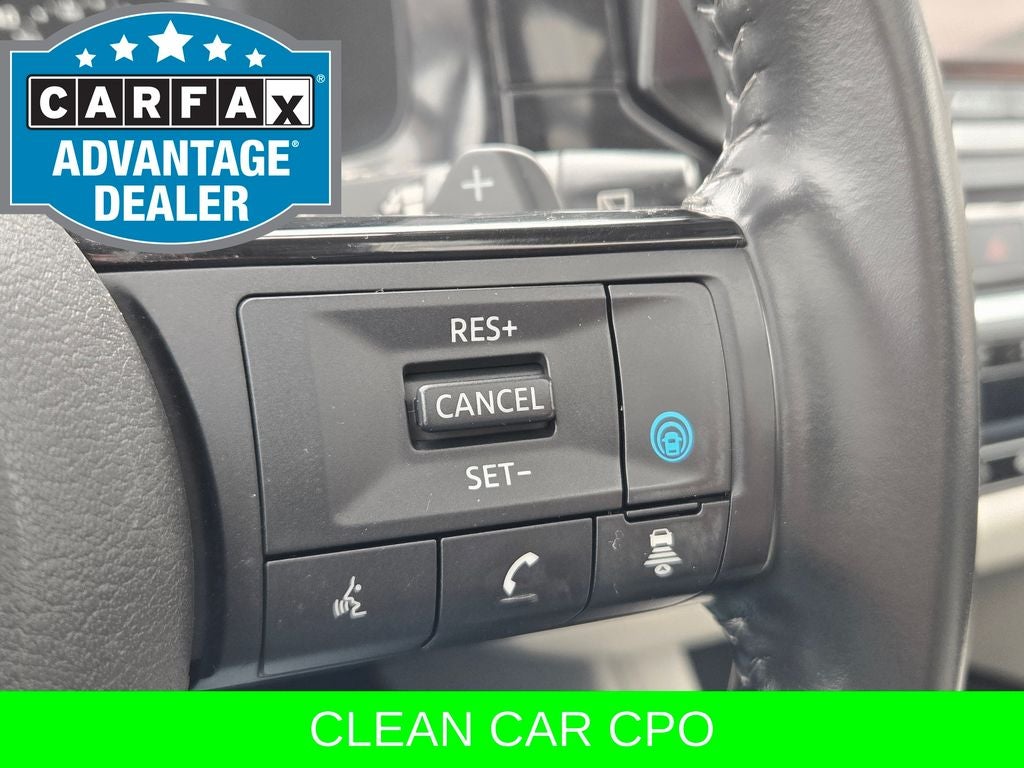 2023 Nissan Pathfinder SV