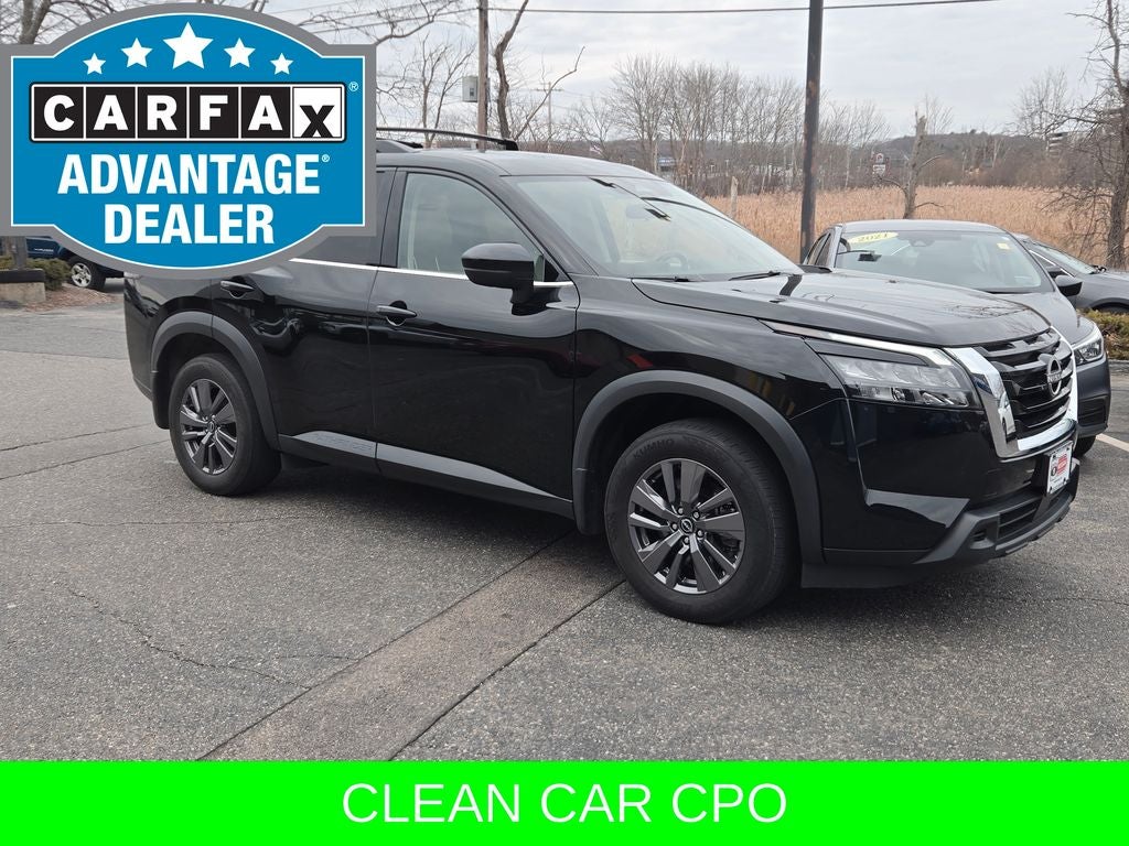 2023 Nissan Pathfinder SV