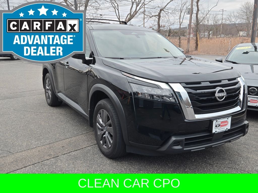 2023 Nissan Pathfinder SV