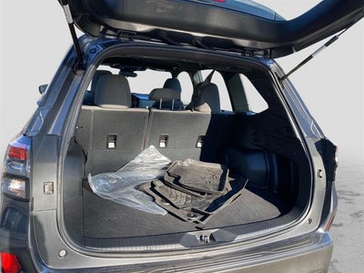 2025 Subaru Forester Base