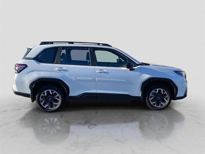 2025 Subaru Forester Base