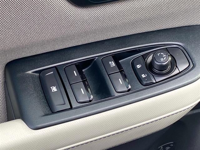 2025 Subaru Forester Base